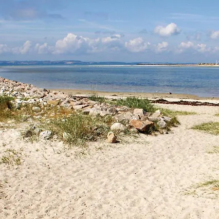 Two Bedroom Holiday In *