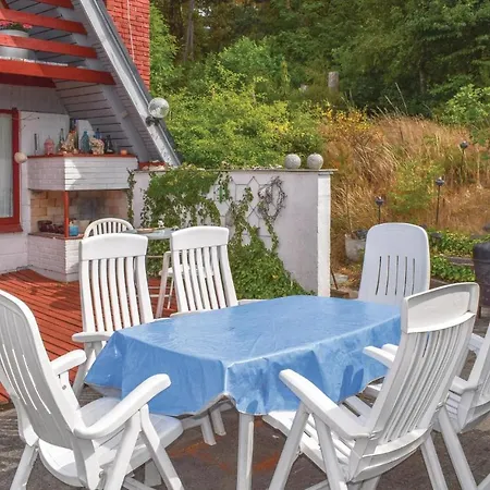 Two Bedroom Holiday In *